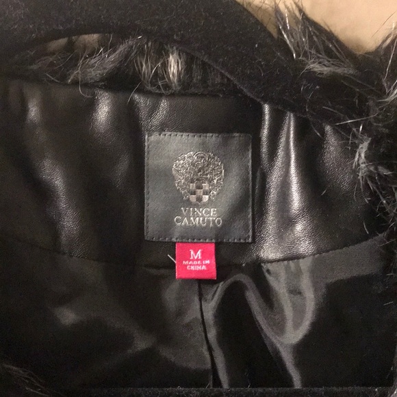 Vince Camuto fur vest in perfect condition - Picture 2 of 3